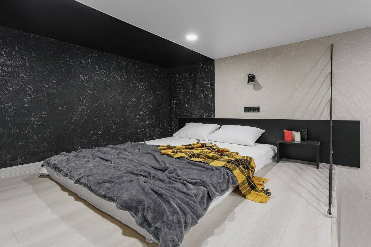 Black 7 Apartments — Апартаменти