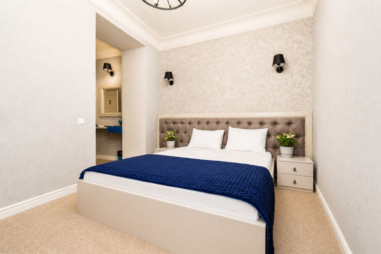 Maner Hotel — Готель