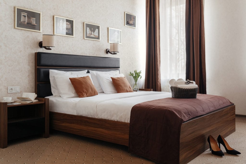 Номер No Name Hotel